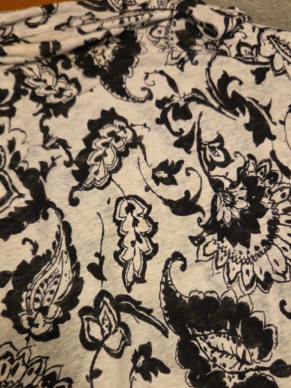 Ralph Lauren Black and White Floral Linen Short Sleeve Tee Size 2X - Picture 7 of 8